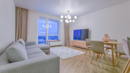 Wohnzimmer eingerichtet