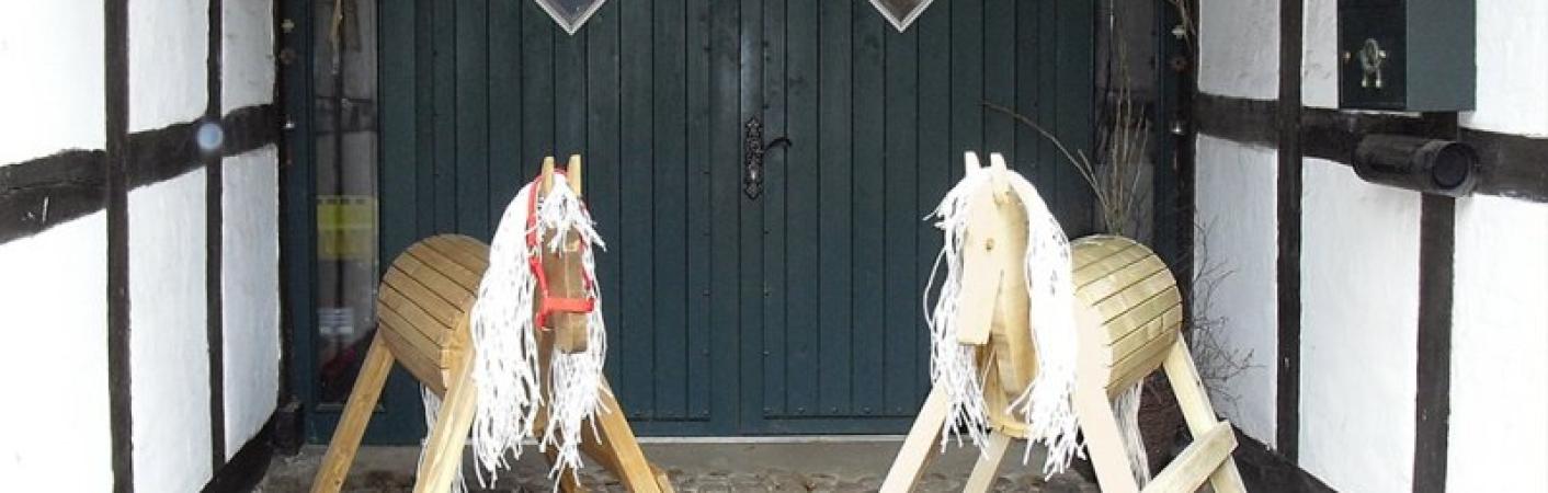 Holzpferde